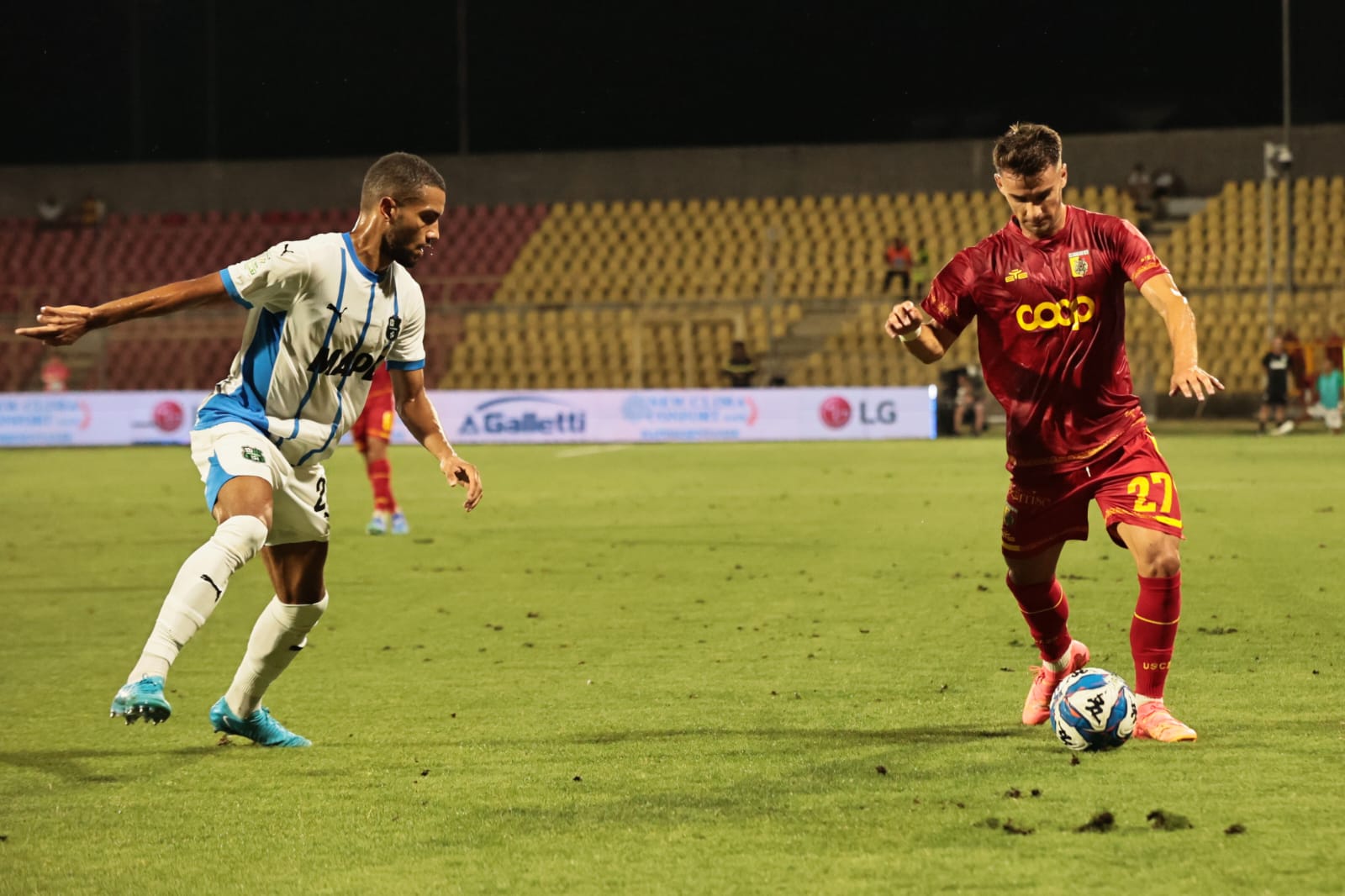 Nhận định soi kèo Sassuolo vs Catanzaro lúc 23h30 ngày 15/8/2025