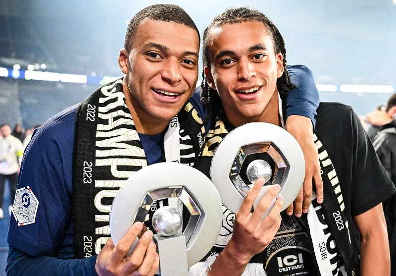 Em trai Mbappé là ai? Chi tiết tiểu sử, sự nghiệp cầu thủ